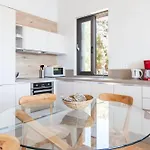 Miro - Luxury With Direct Sea Access For 14 People ヴィラ シヴォタ