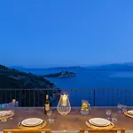 Miro - Luxury With Direct Sea Access For 14 People シヴォタ