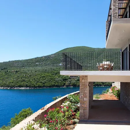 Miro - Luxury With Direct Sea Access For 14 People Βίλα