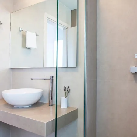 Miro - Luxury With Direct Sea Access For 14 People *