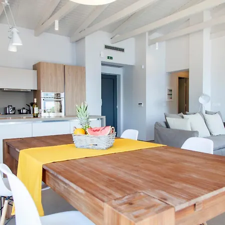 Miro - Luxury With Direct Sea Access For 14 People Σύβοτα
