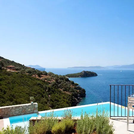 Villa Miro - Luxury With Direct Sea Access For 14 People *