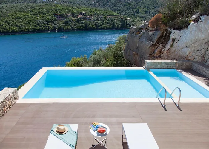 Villa Miro - Luxury With Direct Sea Access For 14 People *