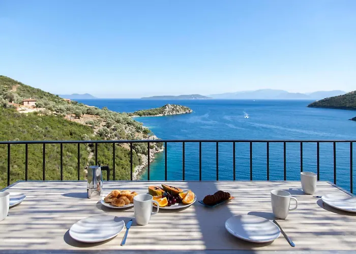 Villa Miro - Luxury With Direct Sea Access For 14 People